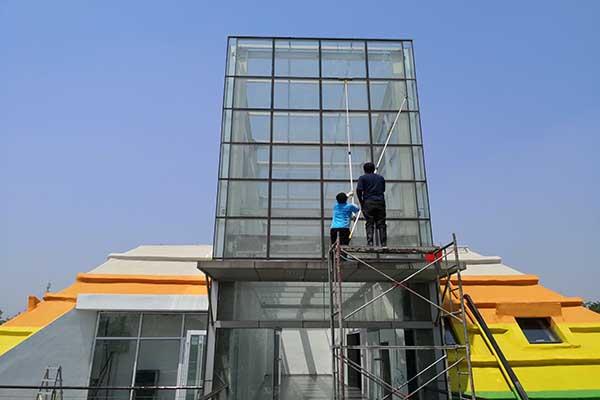 岚山区玻璃外墙清洁质地优良_桓翔保洁服务